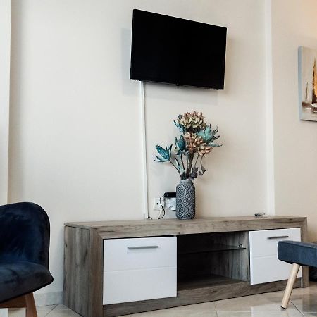 Evzoi Apartment Халкис Екстериор снимка